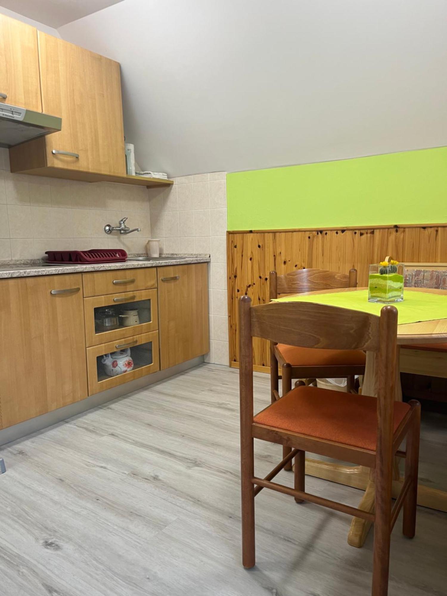 Apartmaji In Sobe Cuder Soča Zimmer foto